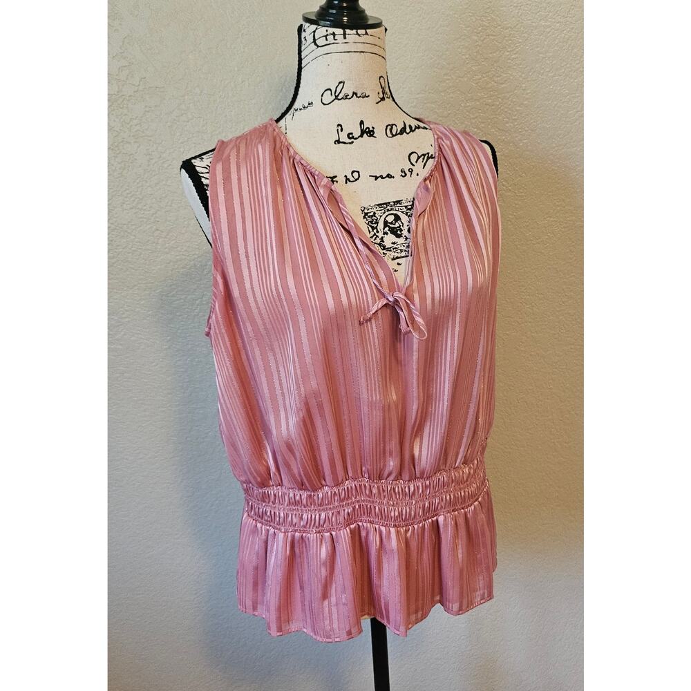 Ann Taylor Factory Sleeveless blouse, Pink with gold thread detail, Medium